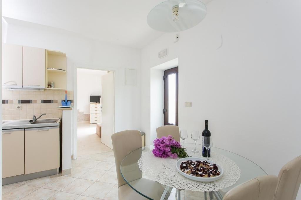 Apartments Maria Donje Celo ภายนอก รูปภาพ