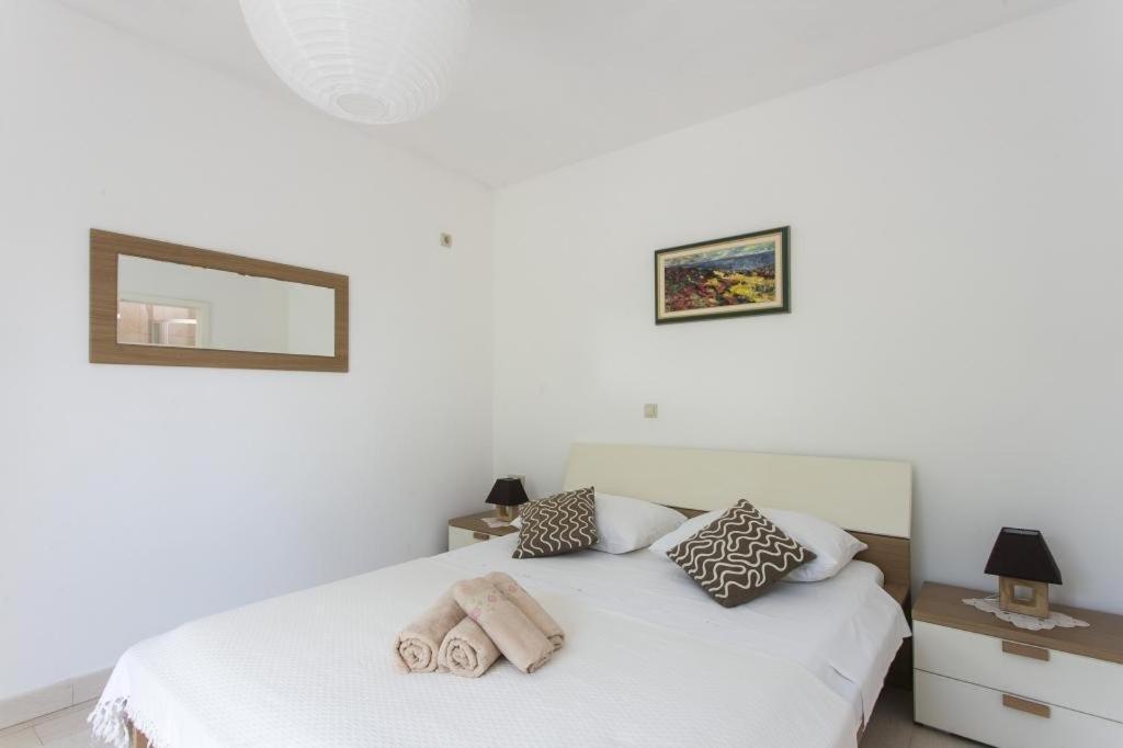 Apartments Maria Donje Celo ภายนอก รูปภาพ