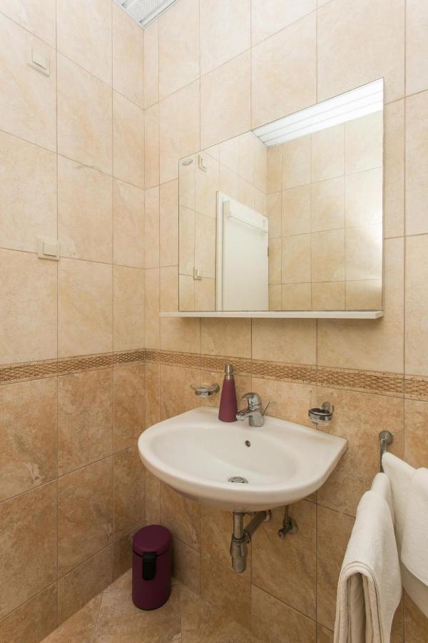 Apartments Maria Donje Celo ภายนอก รูปภาพ